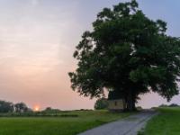 Kapelle beim Café Pauli mit untergehender Sonne